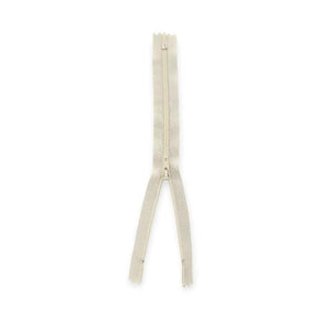 YKK ZIPS ZIP 15cm / Ivory YKK Nylon Zip Ivory (7782592708697)