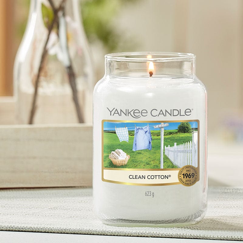 https://www.mhcworld.co.za/cdn/shop/products/yankee-candle-candle-yankee-candle-large-jar-clean-cotton-623g-28538379567193.jpg?v=1664512400
